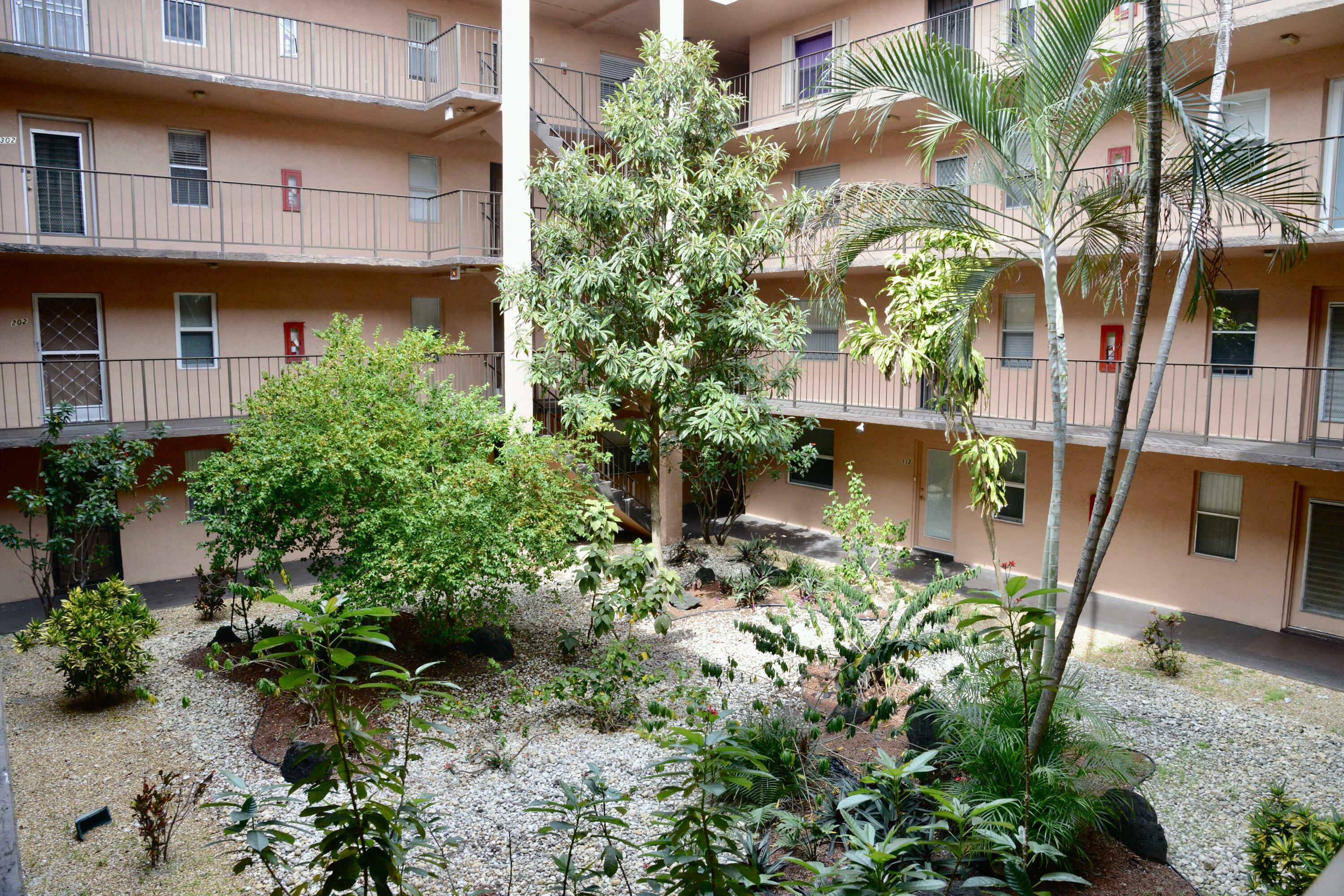 Property Photo: 2841 Somerset Drive 217 FL 33311