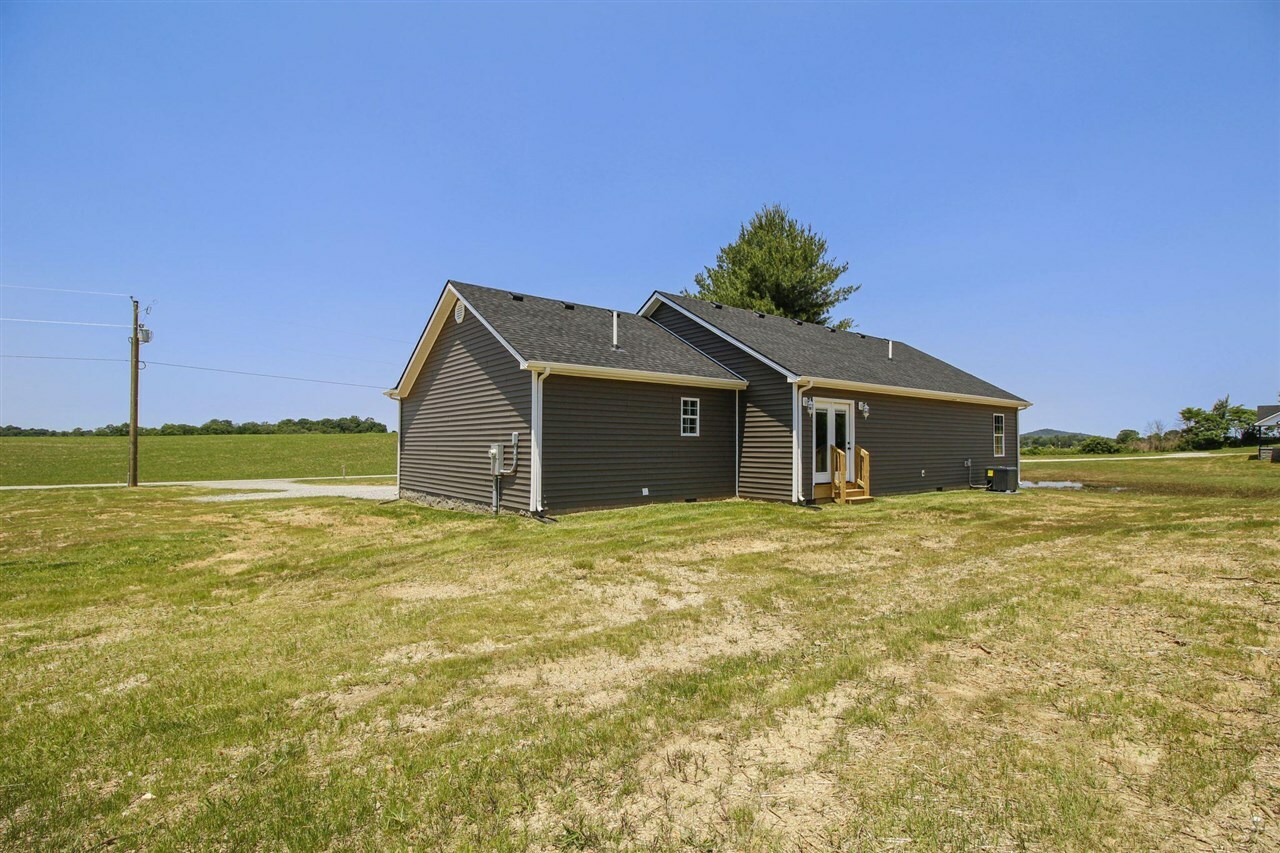 Property Photo: 654 Whickerville Road KY 42746