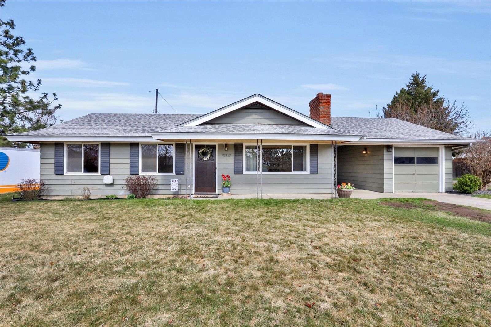 Property Photo:  10817 E 15th Ave  WA 99206 