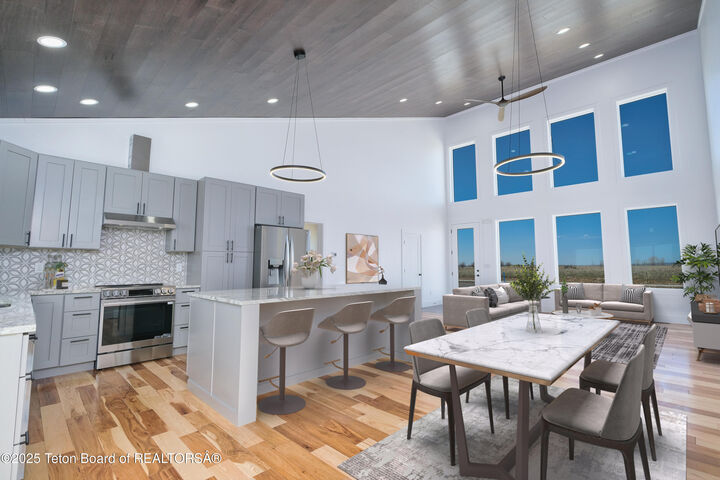 Property Photo:  1045 Iroquois Avenue  ID 83422 