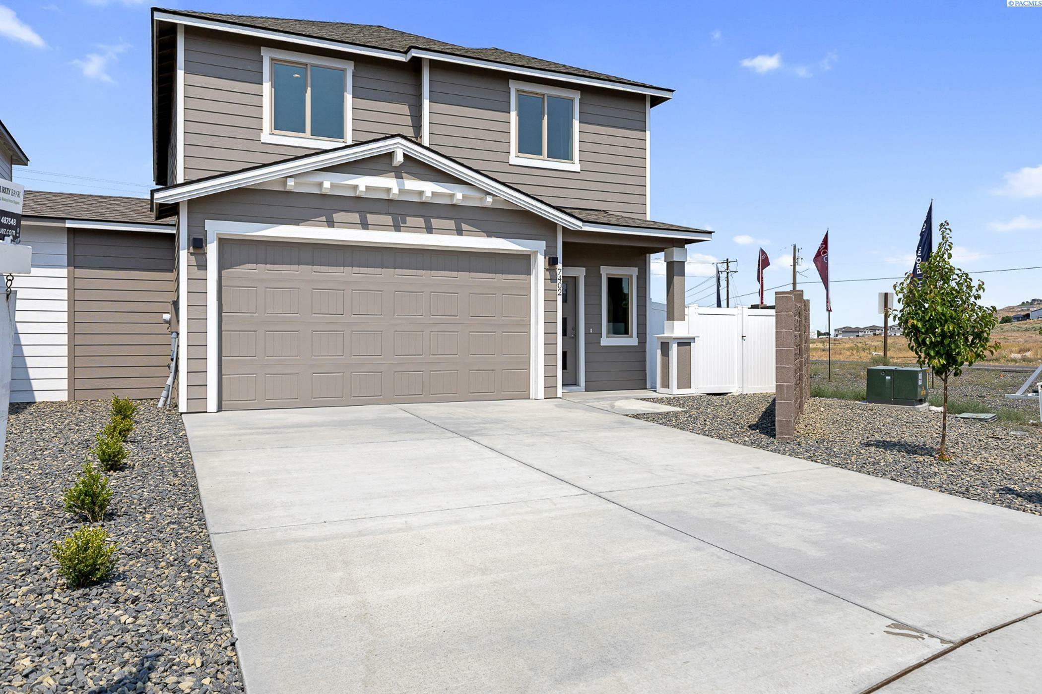 Property Photo: 7402 Grapevine Ct WA 99353