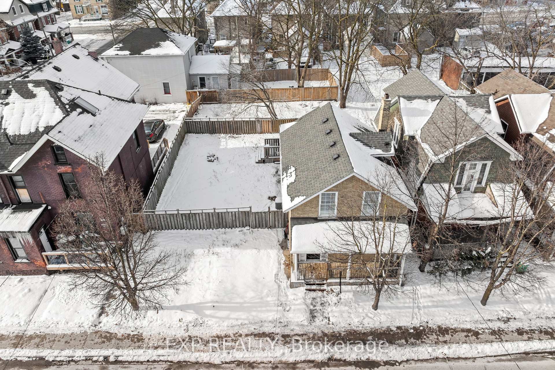 Photo de la propriété: 209 Rubidge Street ON K9J 3N9