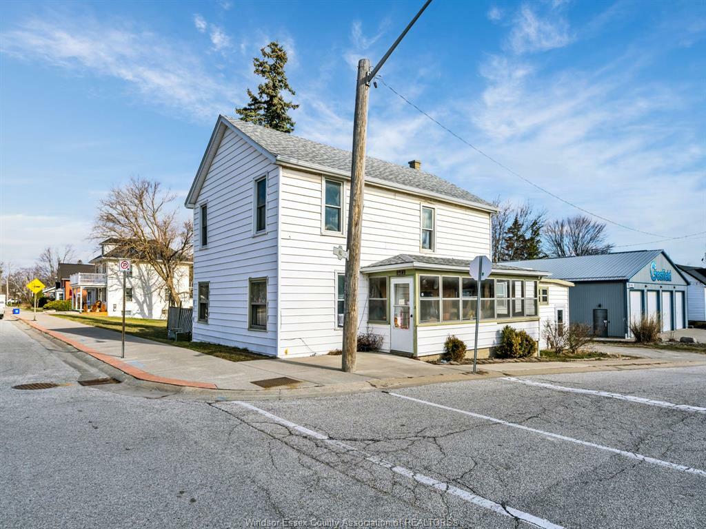 Property Photo: 134 County Road 34 West ON N0R 1B0
