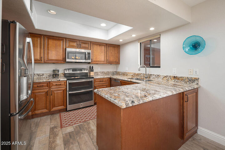 Property Photo:  4303 E Cactus Road 407  AZ 85032 