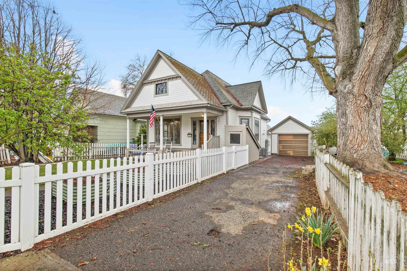 Property Photo:  328 4th Street  ID 83501