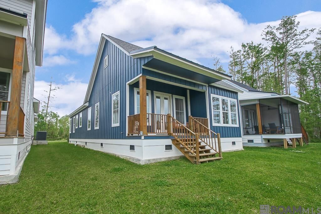 Property Photo: 12760 St Lucia Dr LA 70449