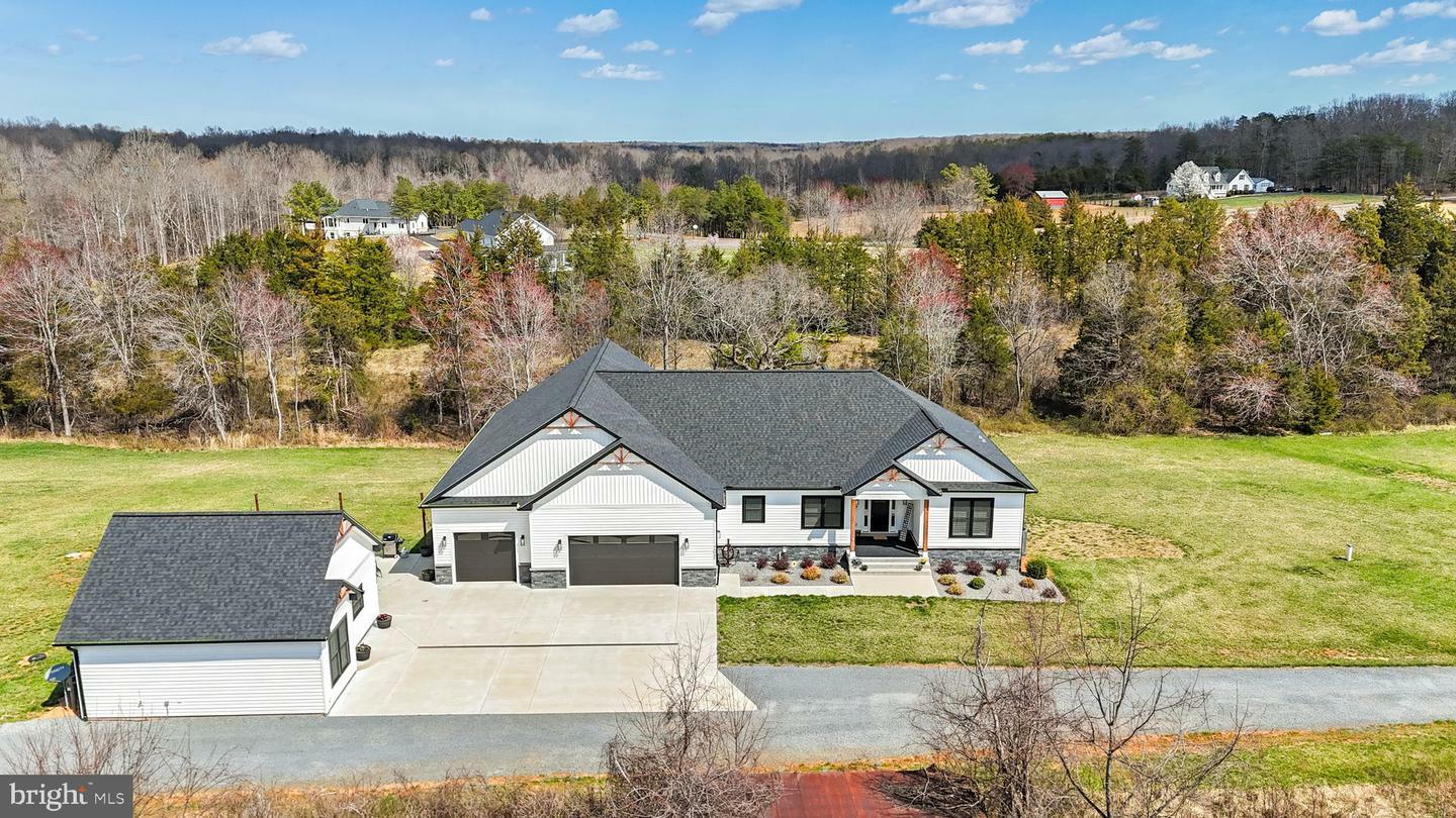 Property Photo: 7022 Canterberry Lane VA 22542
