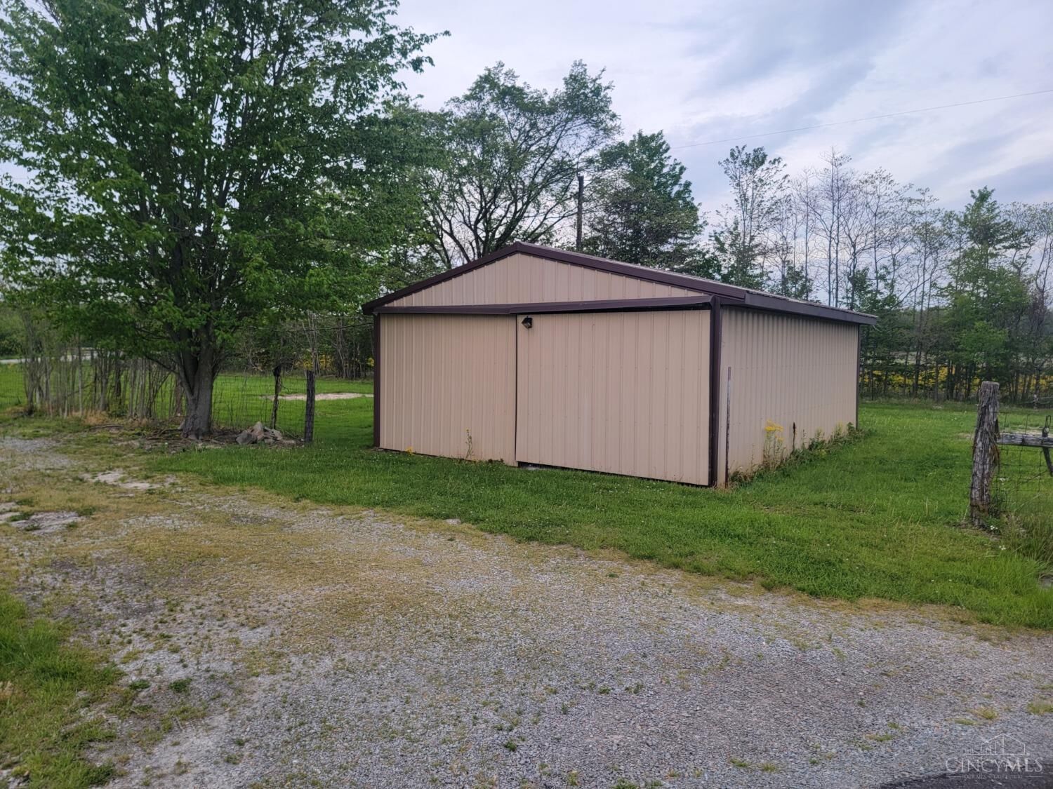 Property Photo: 12754 Five Points Mowrystown Road OH 45171