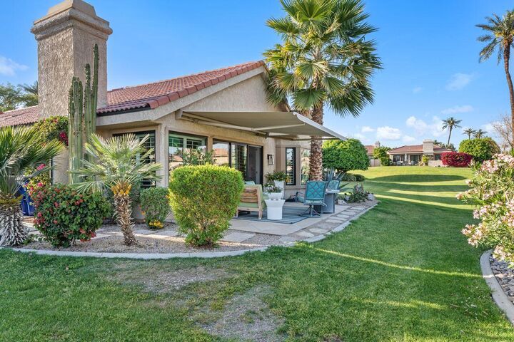 Property Photo: 12 Galicia Court CA 92260