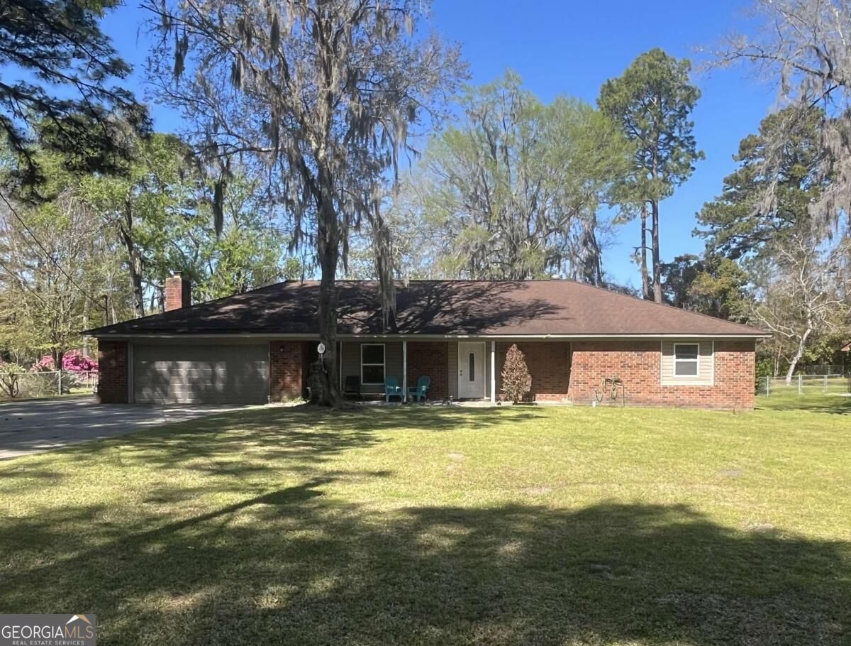 Property Photo:  411 Woodland Drive  GA 31313 