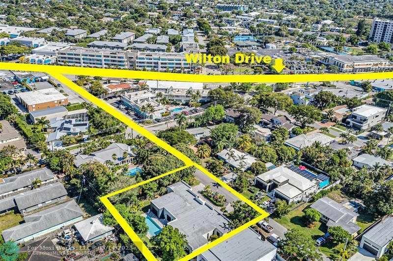 Property Photo: 419 NE 22nd Street FL 33305