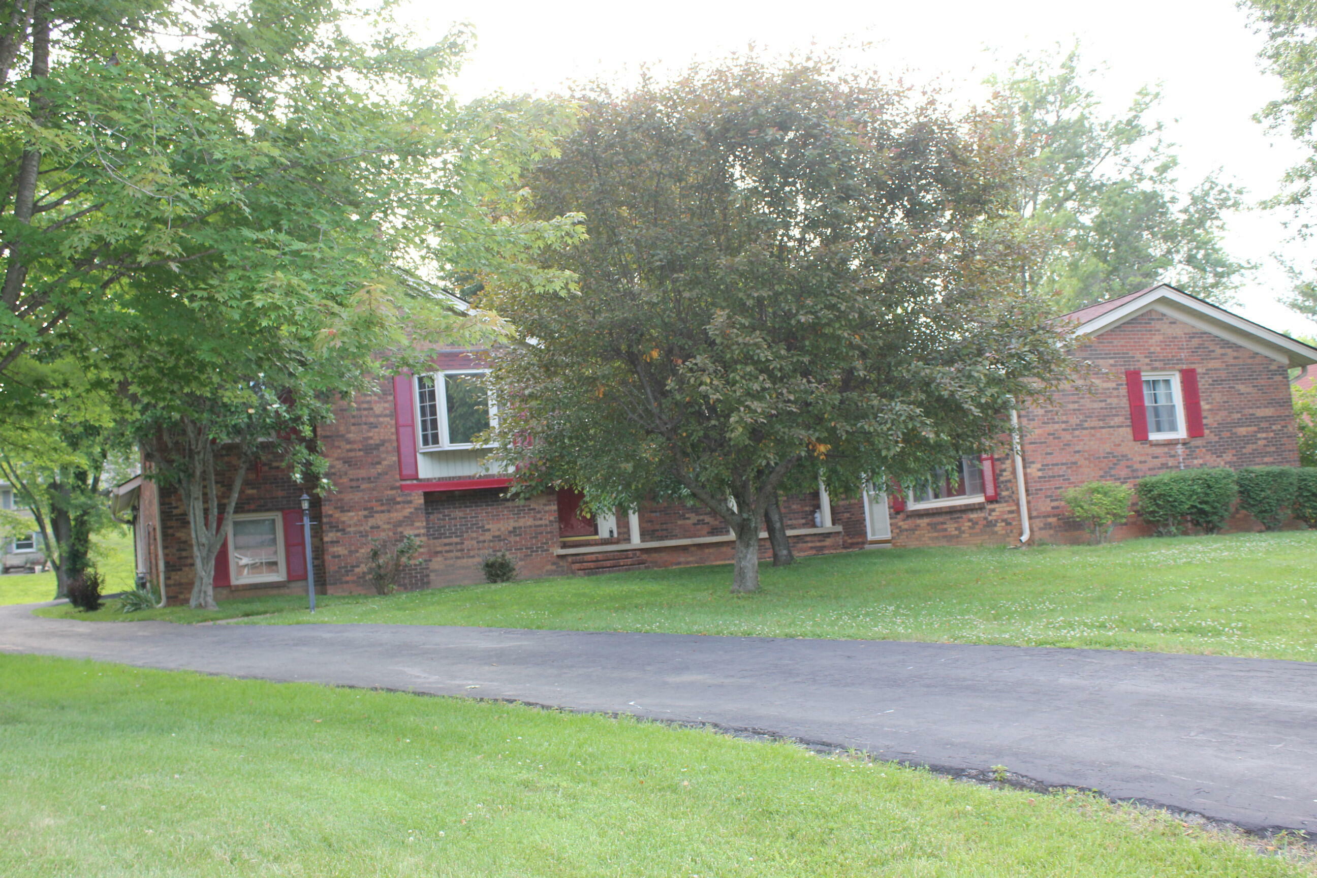 Property Photo: 18 Ryswick Lane KY 40601