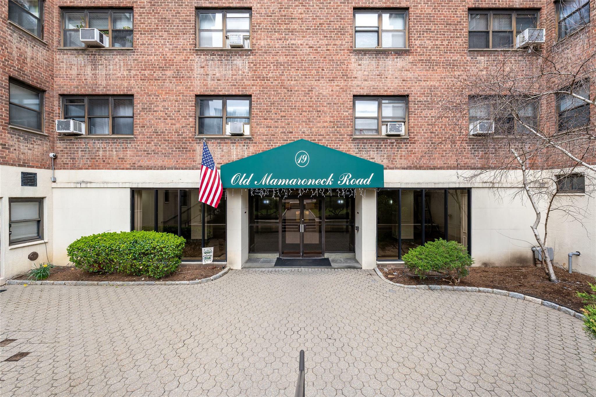 Property Photo: 19 Old Mamaroneck Road 3D NY 10605