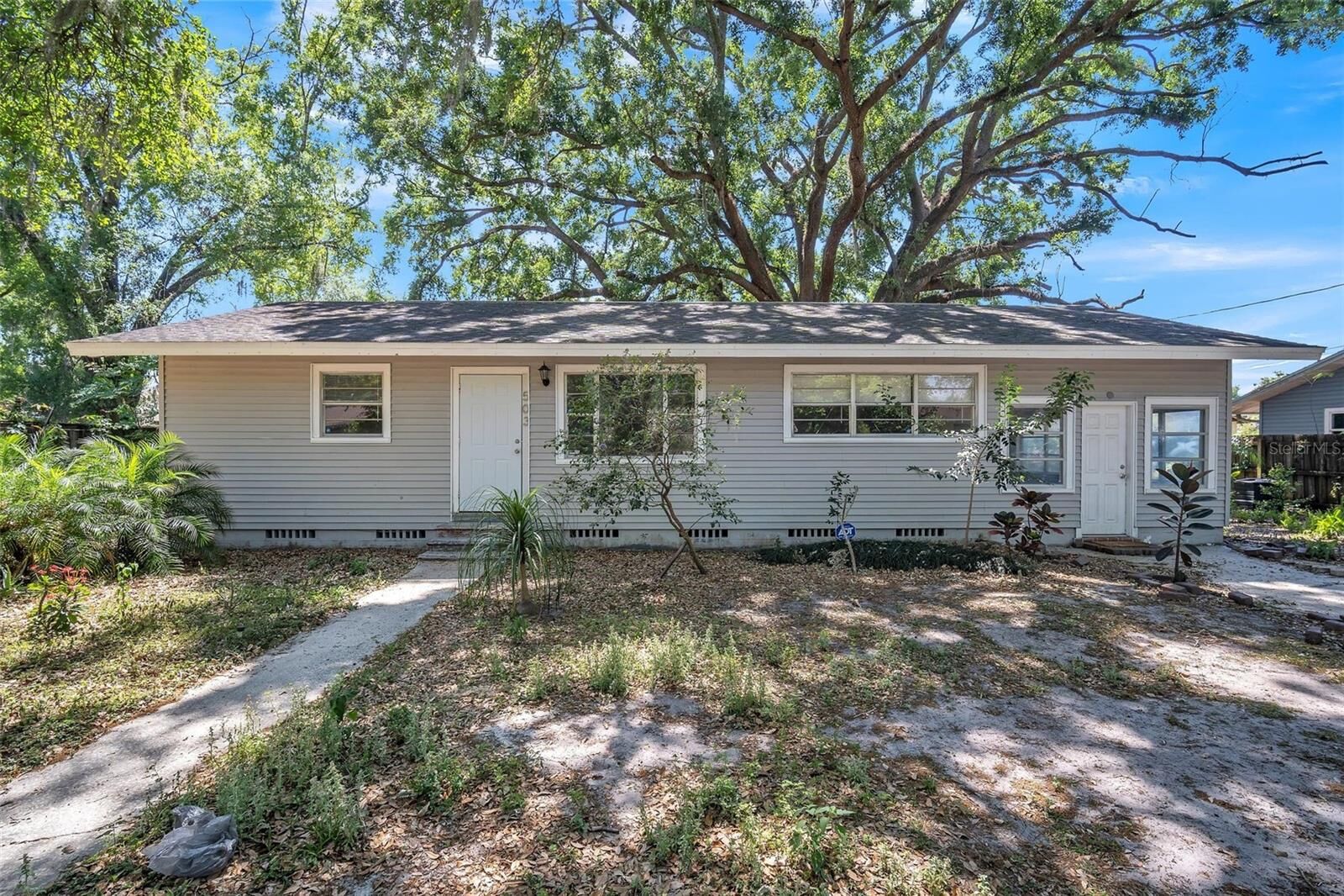 Property Photo: 503 W Lee Street FL 33563