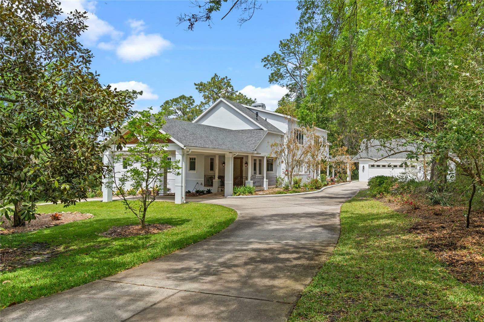 Property Photo: 1417 Olympia Avenue FL 32757
