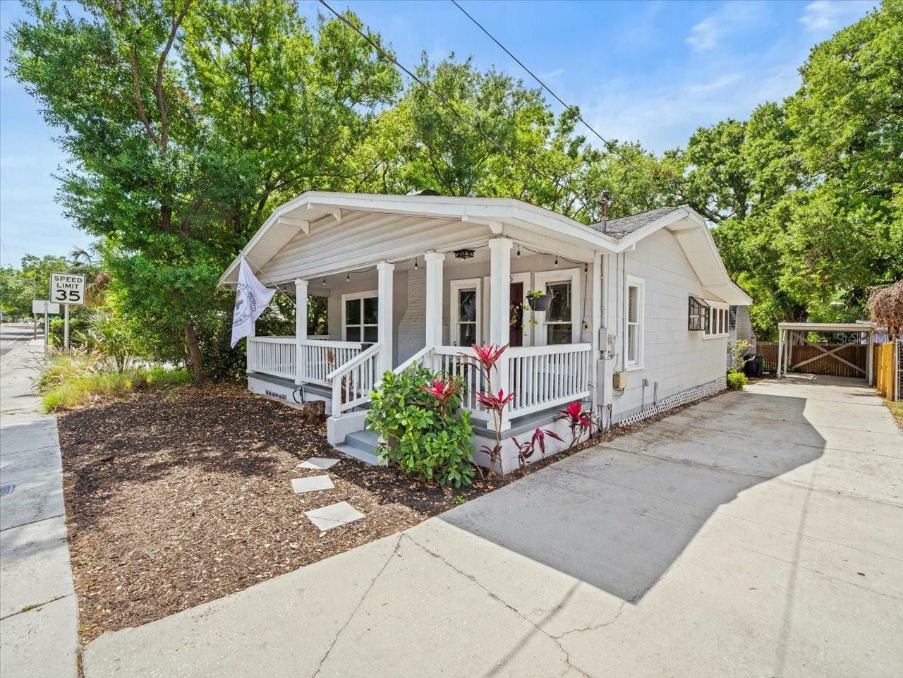 Property Photo: 4816 N Highland Avenue FL 33603