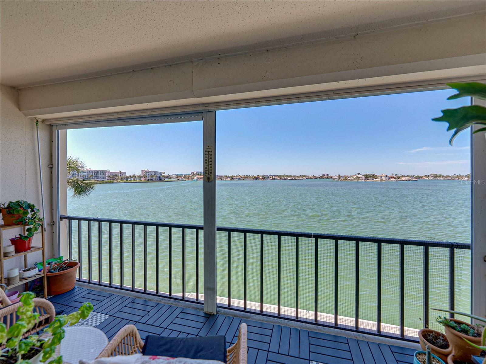 Property Photo: 7910 Sun Island Drive S 301 FL 33707