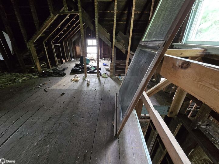 Property Photo:  1309 S 10th Street  IA 52601