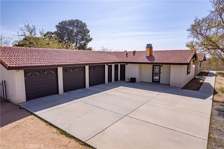 Property Photo: 22377 Viento Road CA 92308