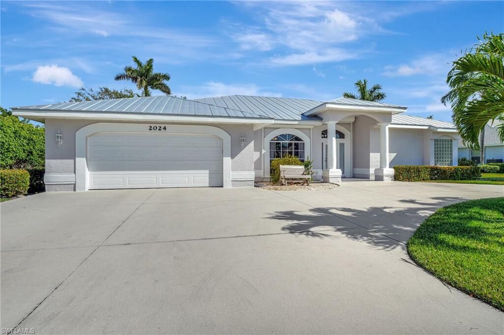 Property Photo: 2024 Imperial Cir FL 34110