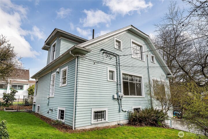 Property Photo: 539 26th Avenue S WA 98144