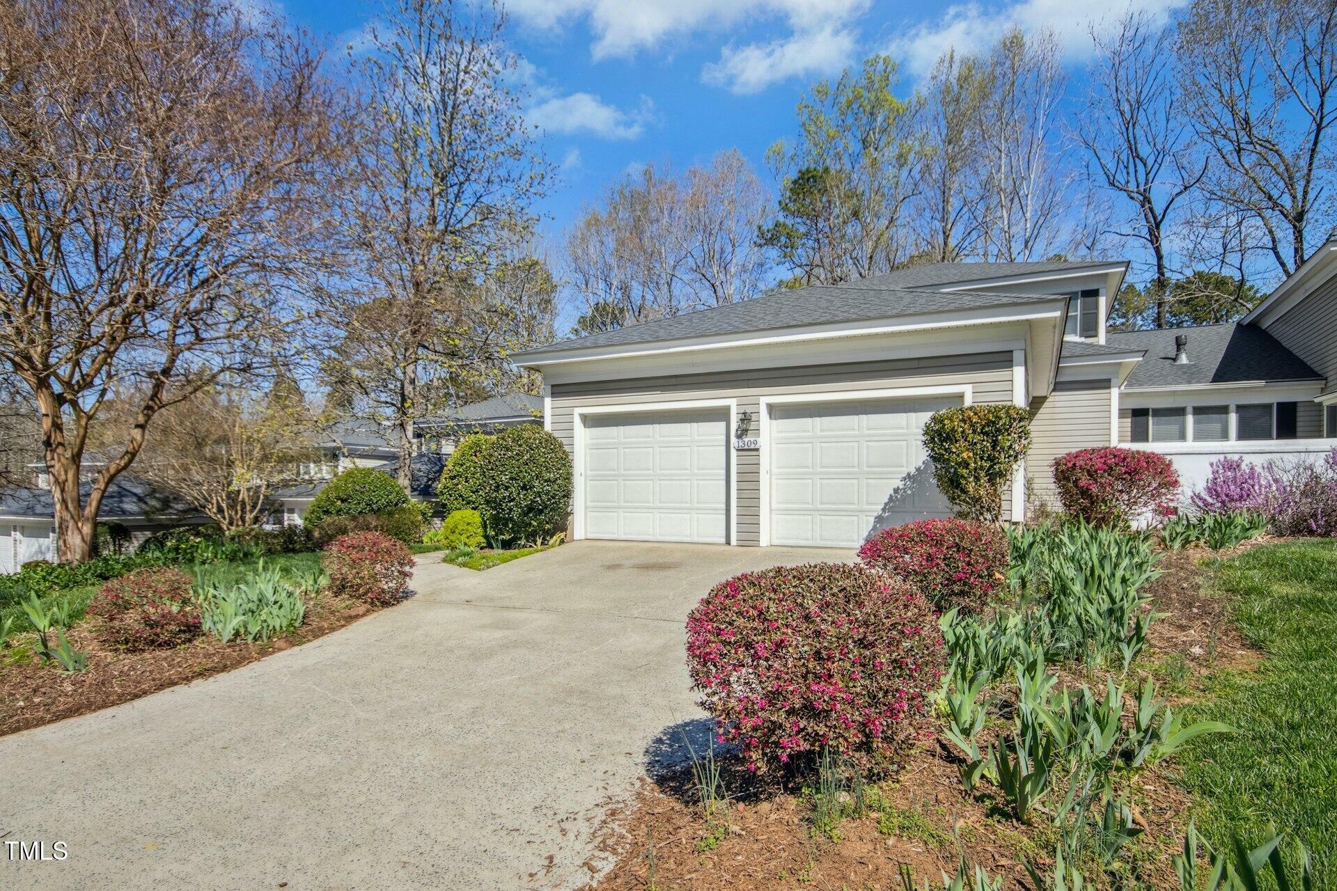 Property Photo: 1309 Langdon Place NC 27312