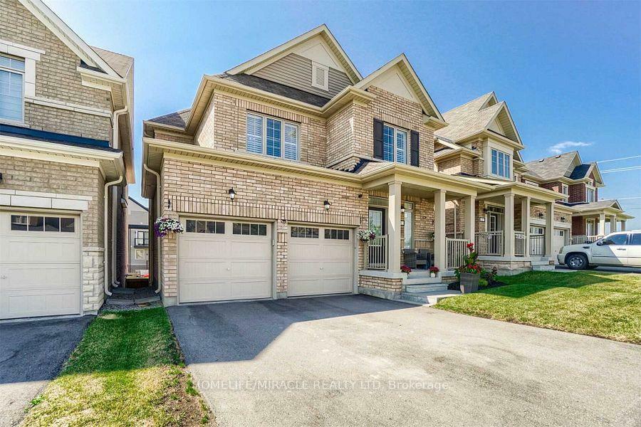 Property Photo: 5 Pridham Place ON L0G 1W0