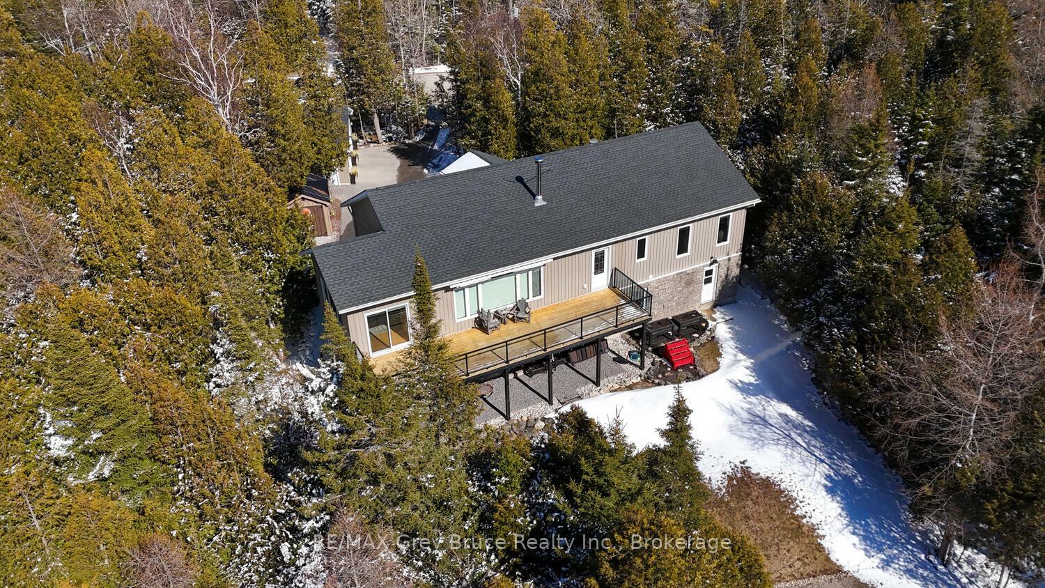 Property Photo: 53 Devils Glen Road ON N0H 2T0