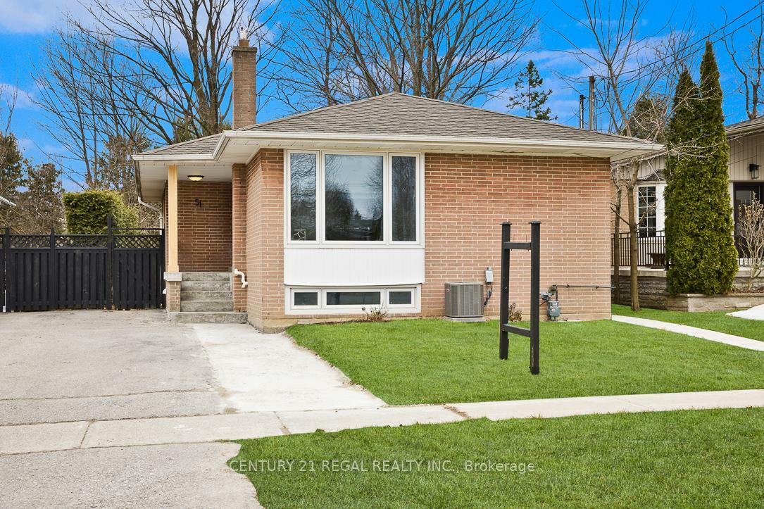 Property Photo: 51 Thornbeck Drive ON M1G 2J7