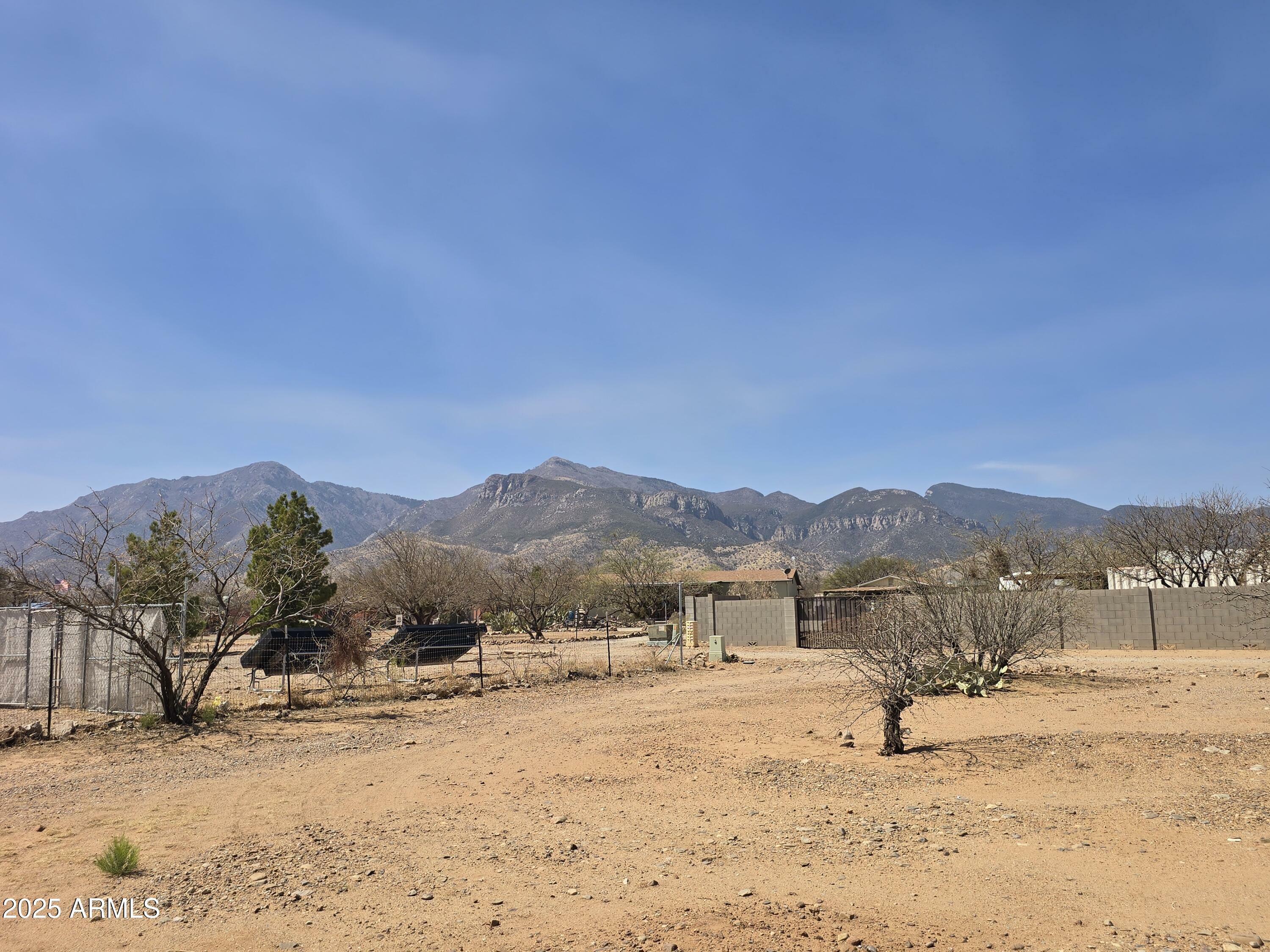 Property Photo: 5795 S Mountain Side Lane AZ 85615