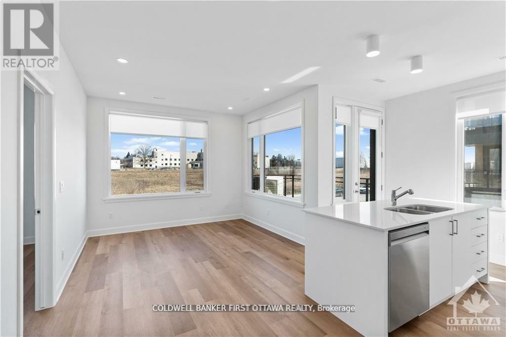 Property Photo: 520 Pimiwidon Street 104 ON K1K 5B4