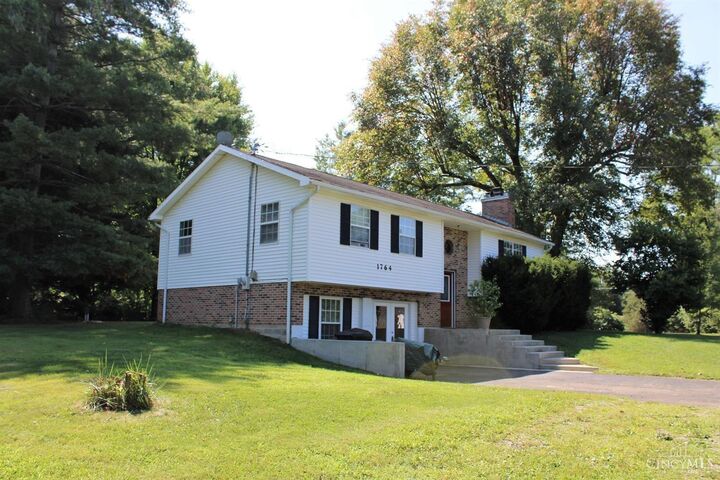 1764 Stuttgart Drive  Perry Twp OH 45118 photo