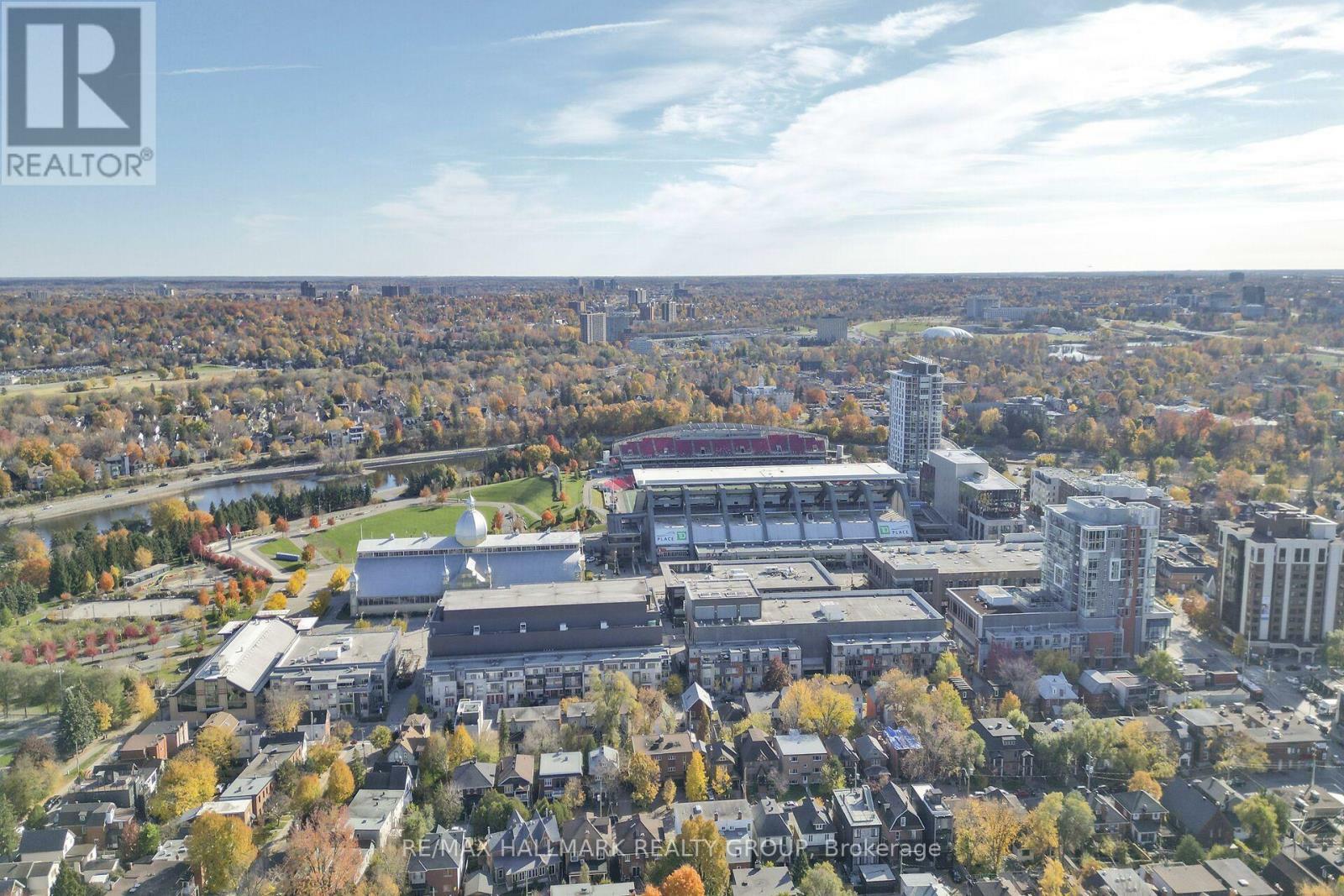 Photo de la propriété: 89 Fourth Avenue ON K1S 2L1