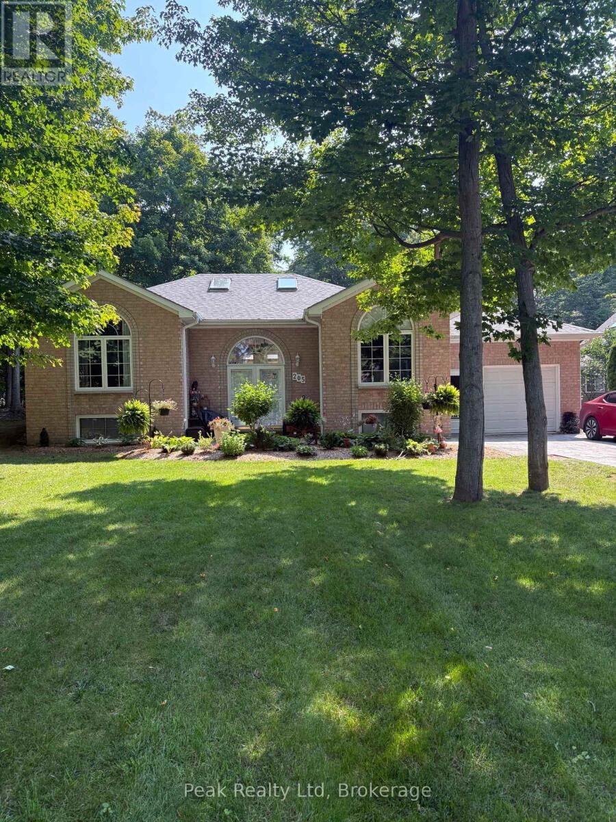 Property Photo: 205 Birch Crescent ON N0G 2R0