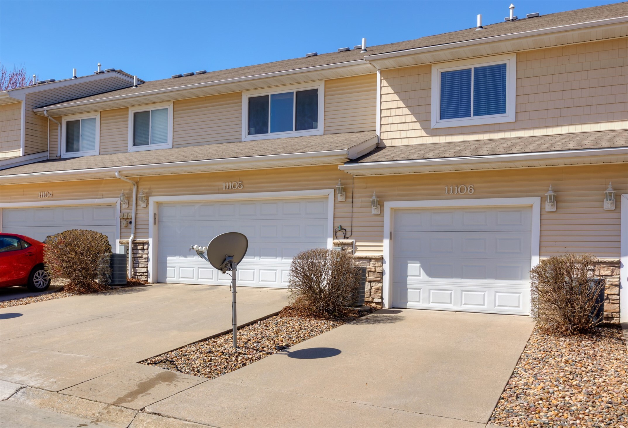Property Photo: 8601 Westown Parkway 11106 IA 50266
