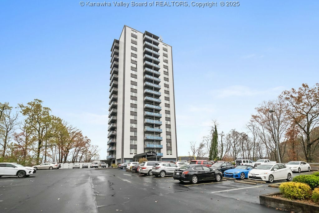 1800 Roundhill Road 807  Charleston WV 25314 photo