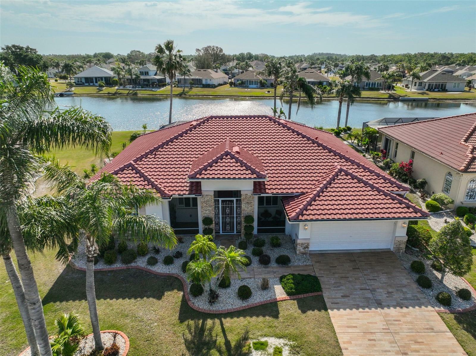 1123 Signature Drive  Sun City Center FL 33573 photo