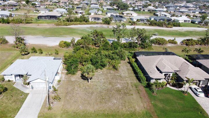 Property Photo:  74 Pinehurst Place  FL 33947 