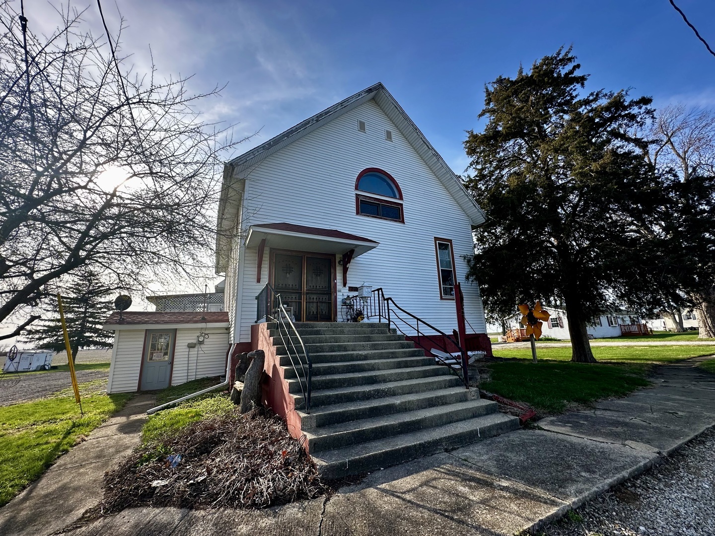 Property Photo: 269 Chicago Street IL 61735