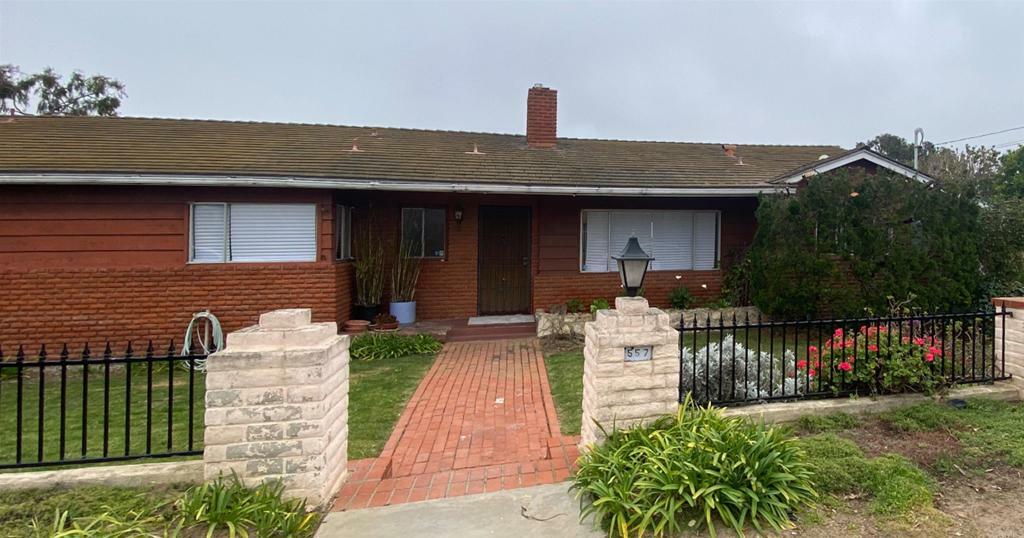 Property Photo: 557 Canyon Dr CA 92075
