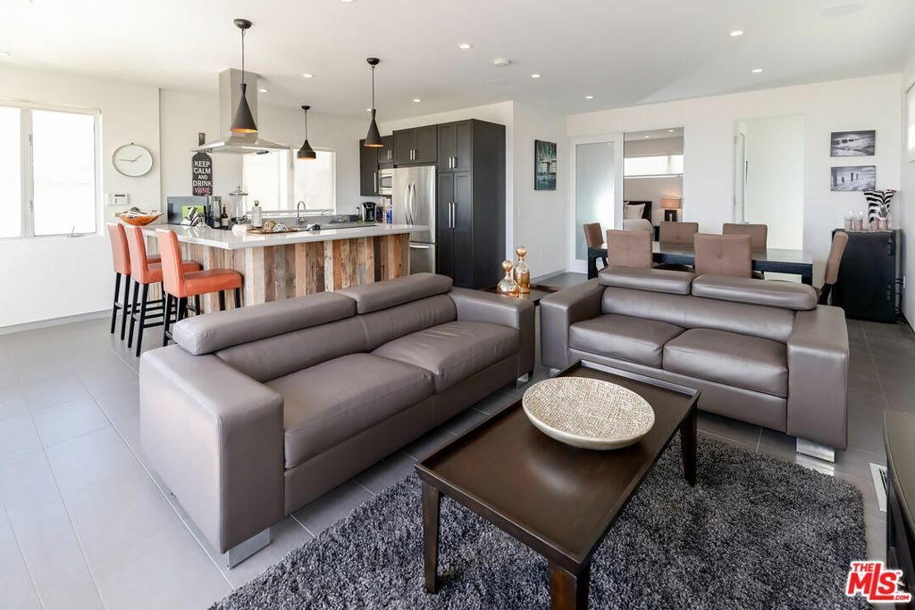 Property Photo: 1204 Monterey Boulevard CA 90254