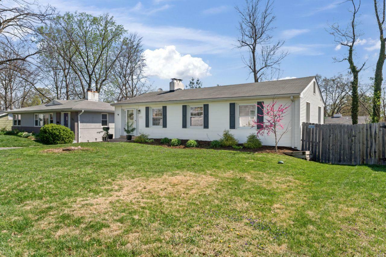 Property Photo: 653 Lewiston Drive MO 63122