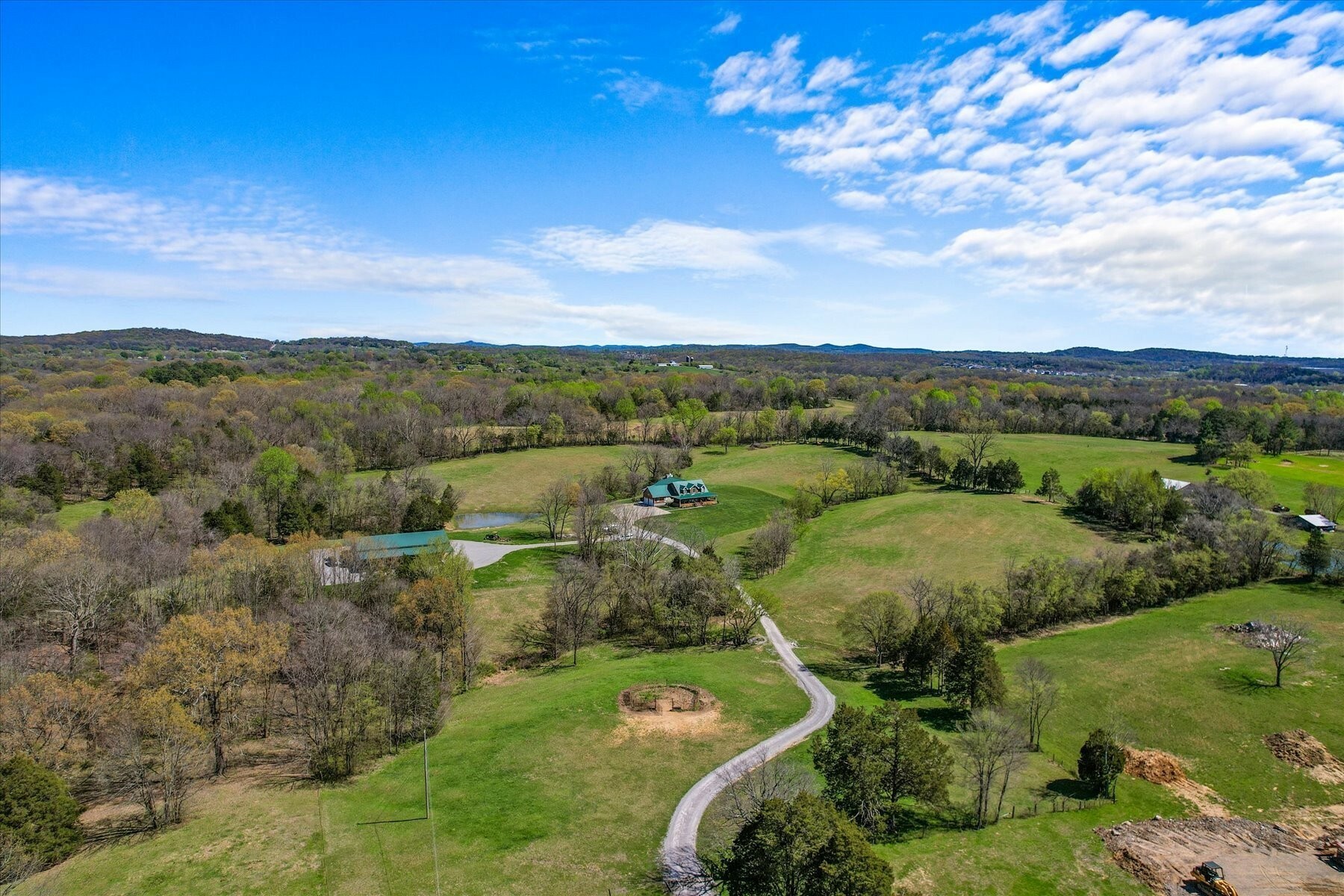 Property Photo: 1661 Martha Leeville Rd TN 37090