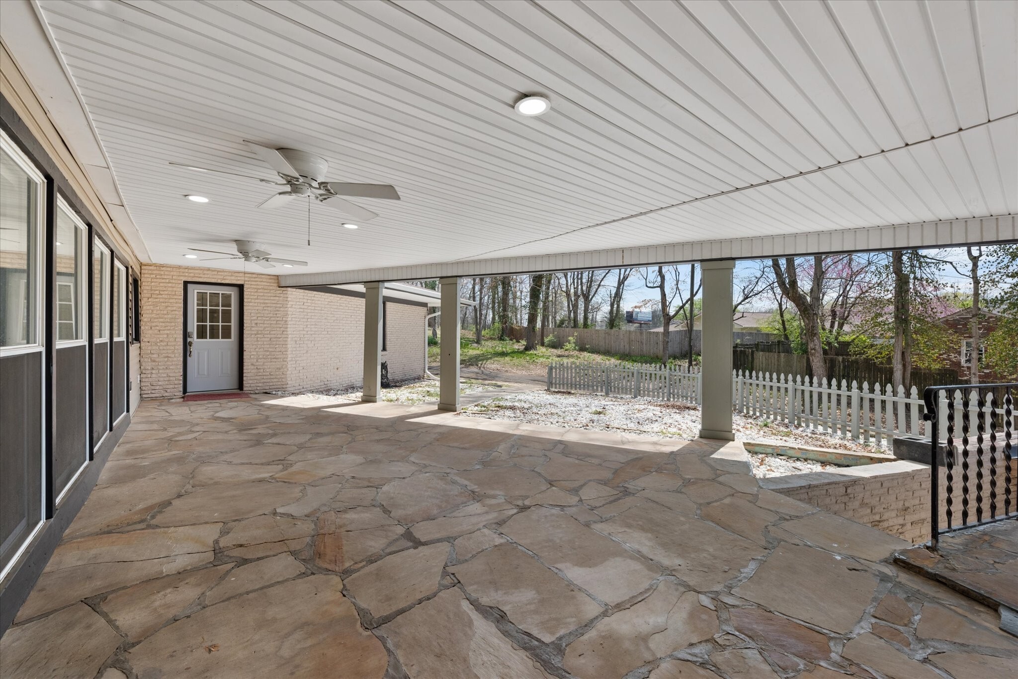 Property Photo: 276 E Porters Bluff Rd E TN 37040