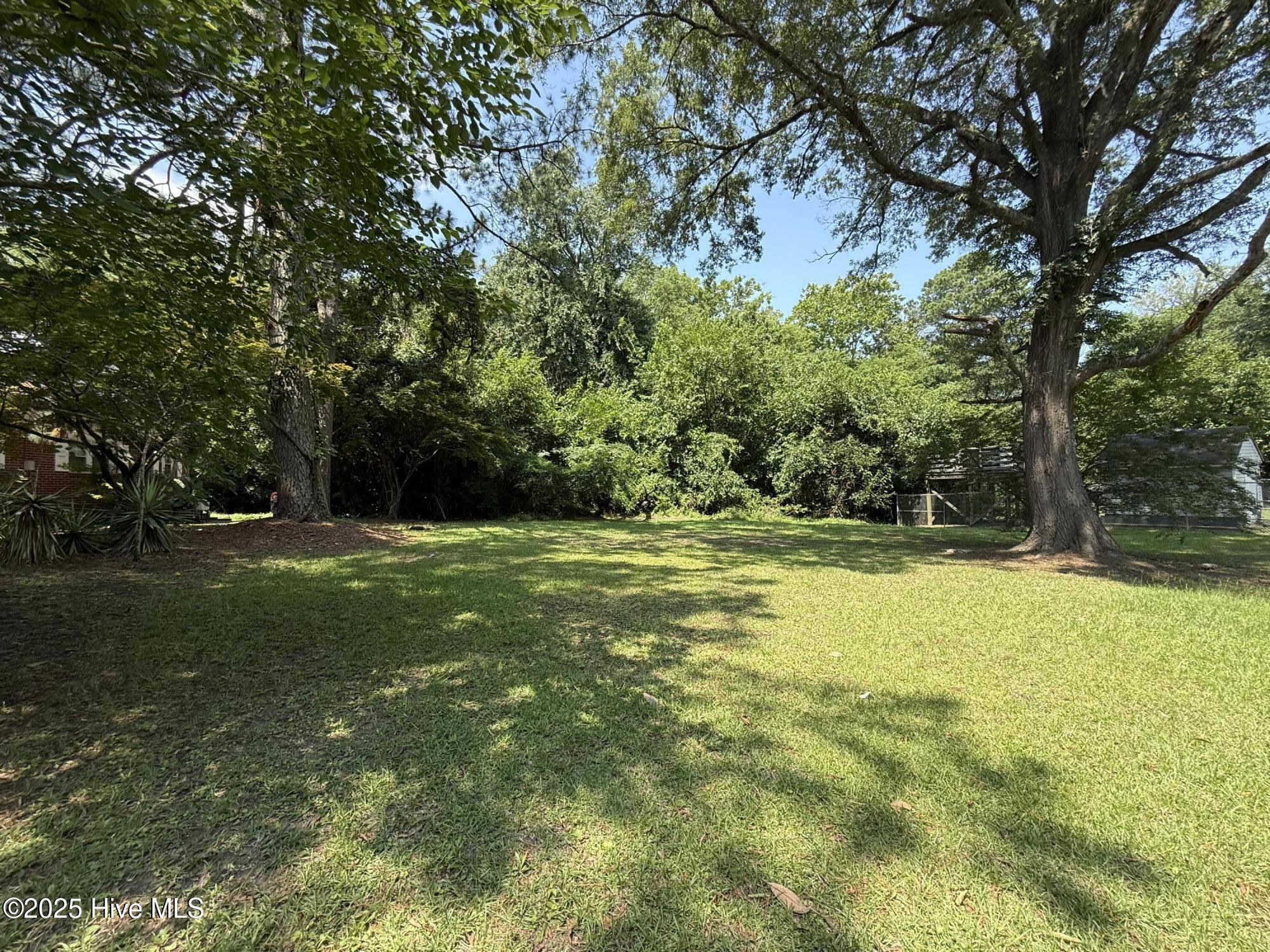 Property Photo:  1404 Hillsdale Drive  NC 27801 