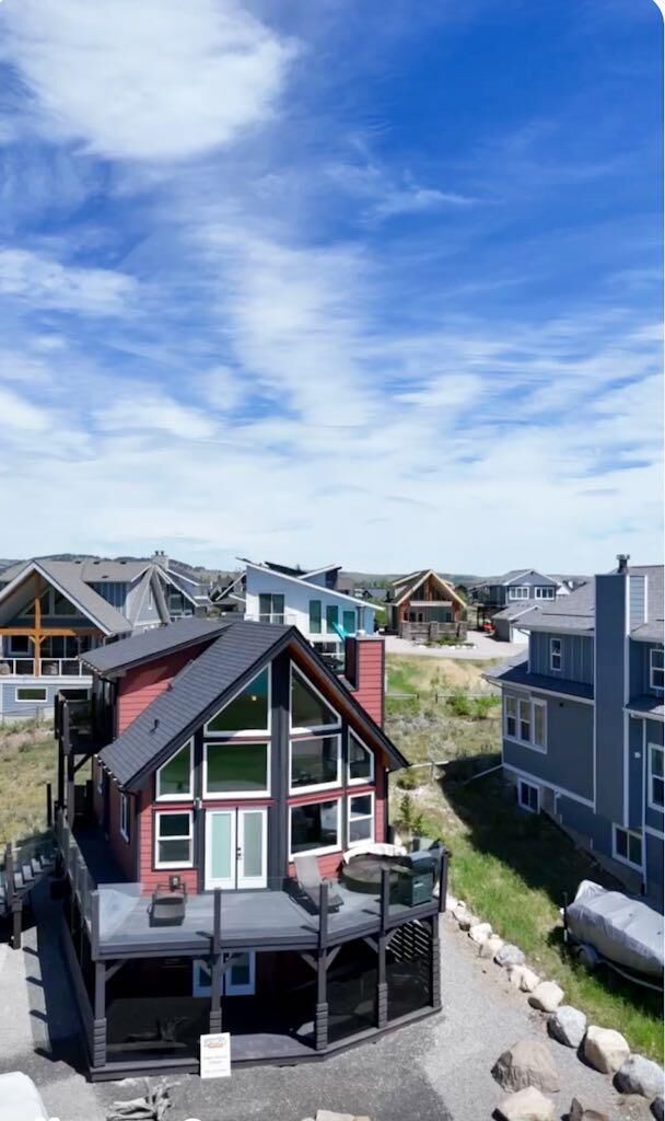 Property Photo: 456 Cottageclub Cove AB T4C 1B1