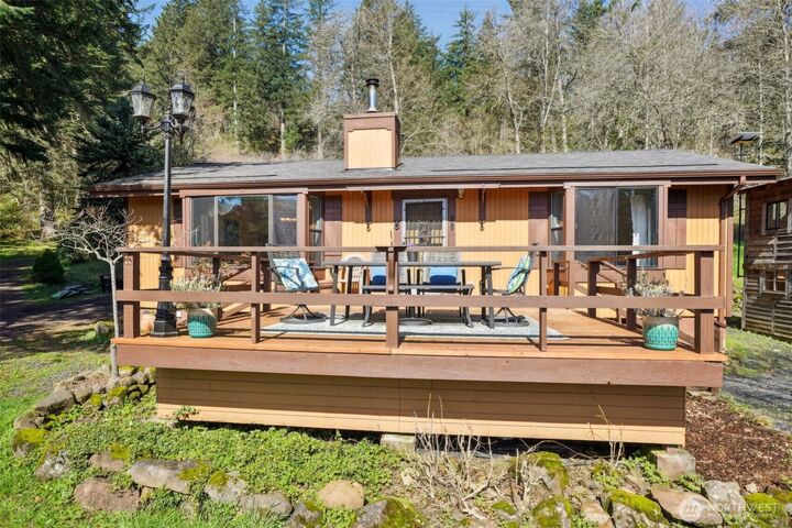 Property Photo:  231  Snowberry Lane  WA 98671 
