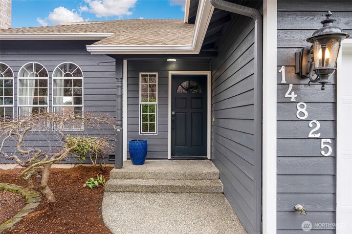 Property Photo:  14825  265th Court NE  WA 98019 