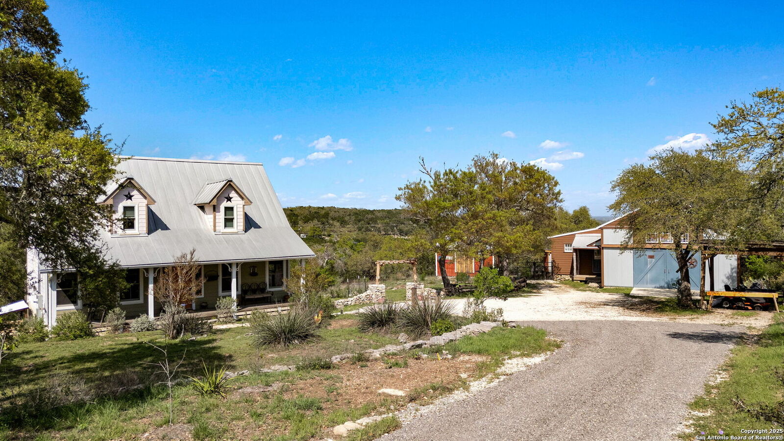 Property Photo: 1315 Agarita TX 78623