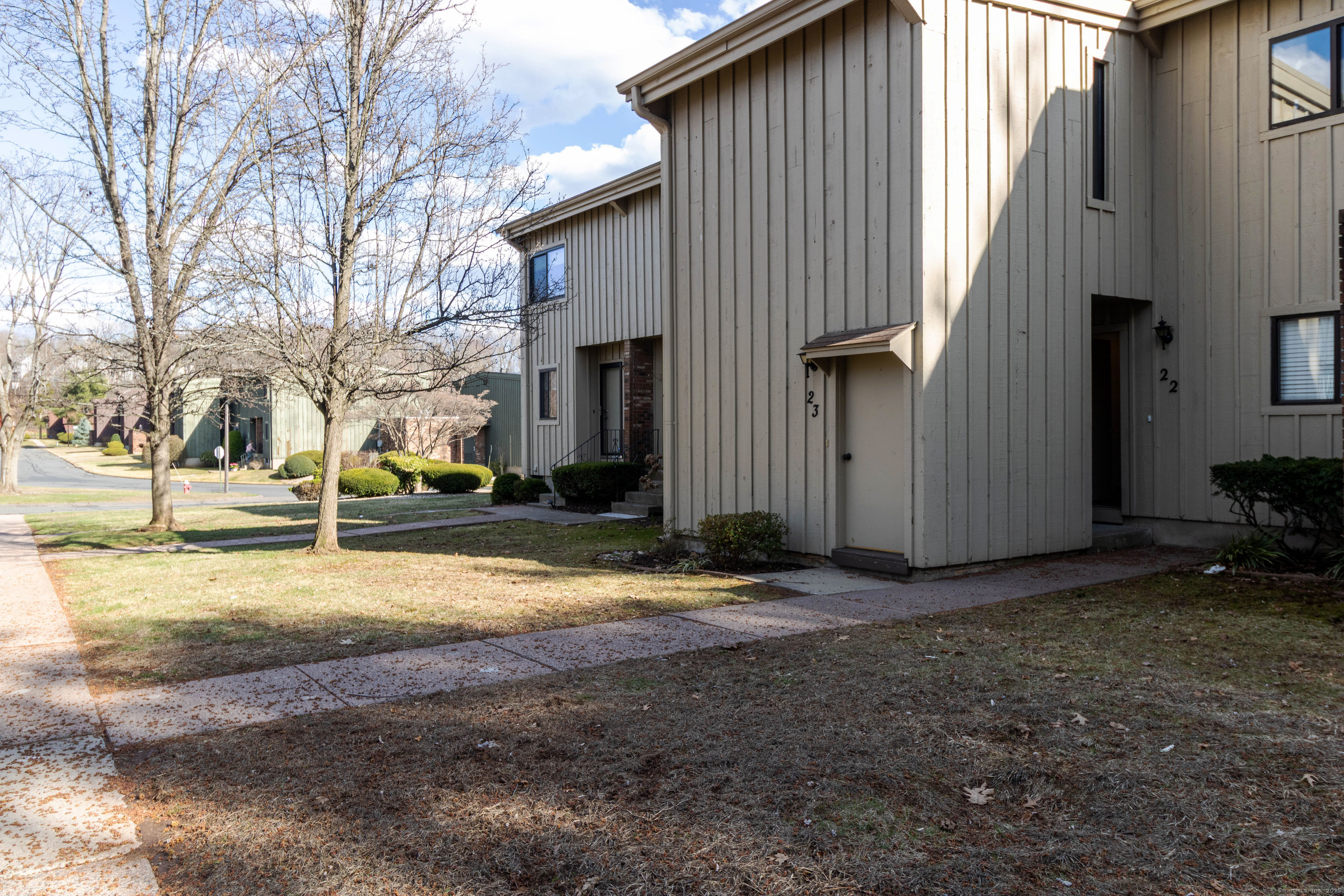Property Photo: 22 Webster Court 22 CT 06111